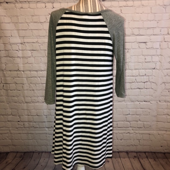 7th Ray striped dress with solid sleeves - Picture 5 of 8